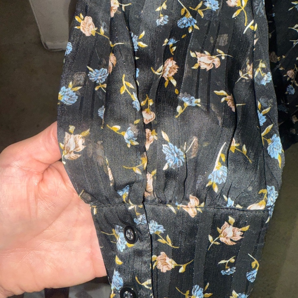 Missguided Plus Black Floral Dress - Picture 7 of 7